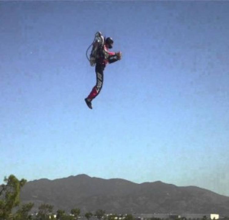Çin’de İlk Başarılı Jetpack Uçuşu Gerçekleşti