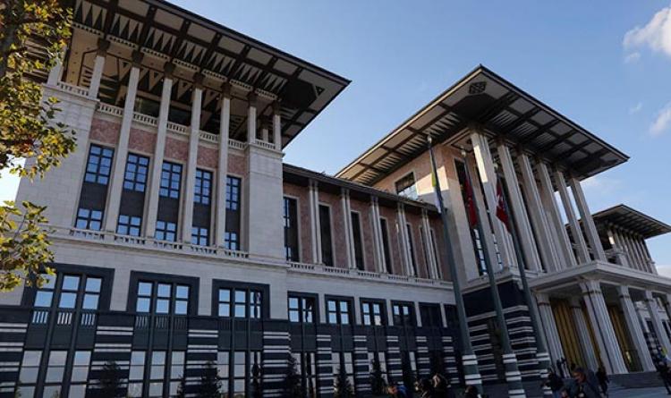 Saray'a para dayanmıyor!