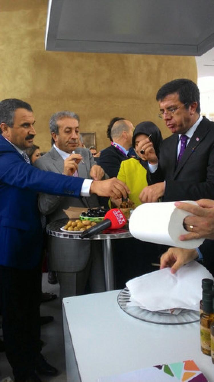 Milano EXPO'da Türk zeytin ve zeytinyağını tanıttı