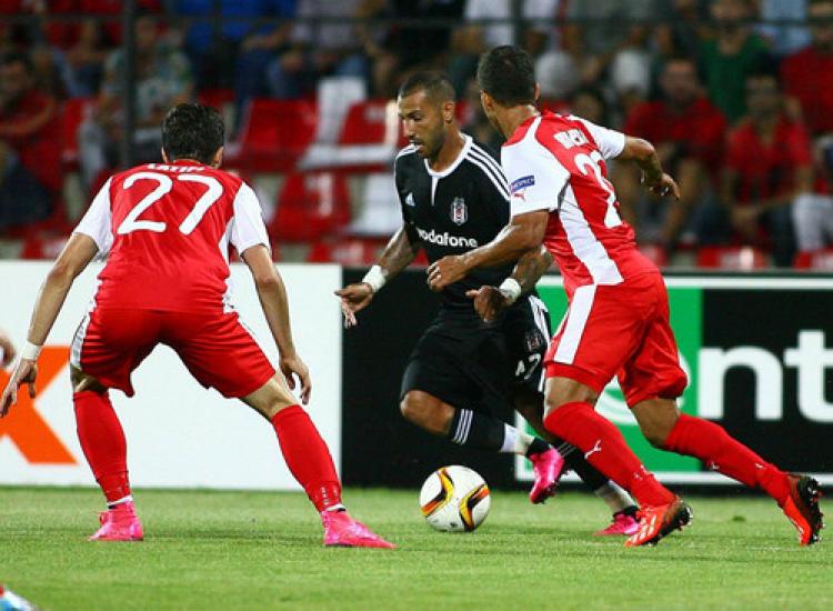 Skenderbeu: 0 - Beşiktaş: 1 (İlk yarı)