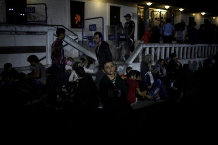 Suriyeli sığınmacıların otogardaki bekleyişi sürüyor