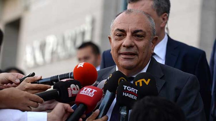 Tuğrul Türkeş, AKP'den aday