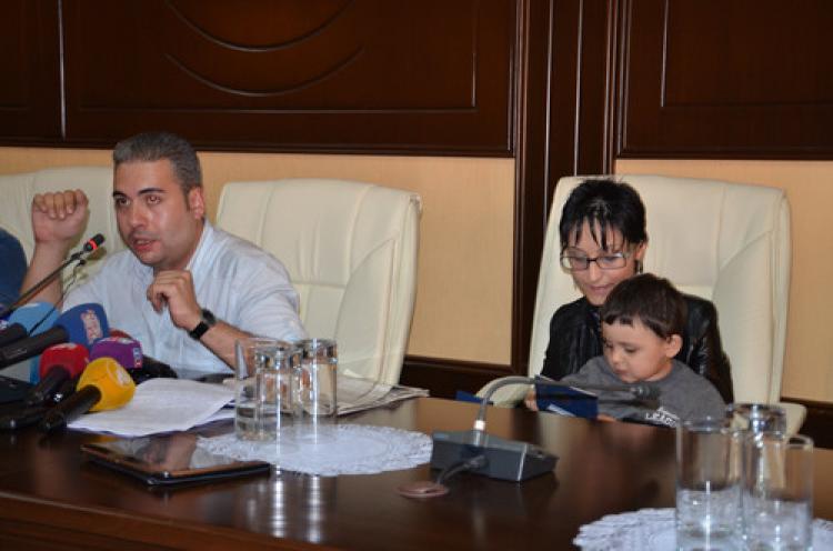 Bakü'ye sığınan Ermeni başkanı konuştu