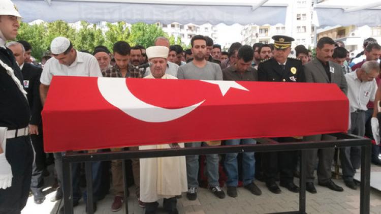 Şehit polis son yolculuğuna uğurlandı