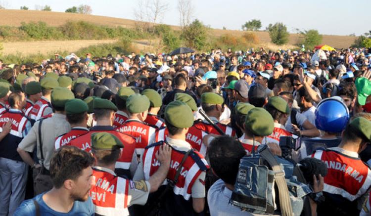 Sınırda tansiyon yükseldi