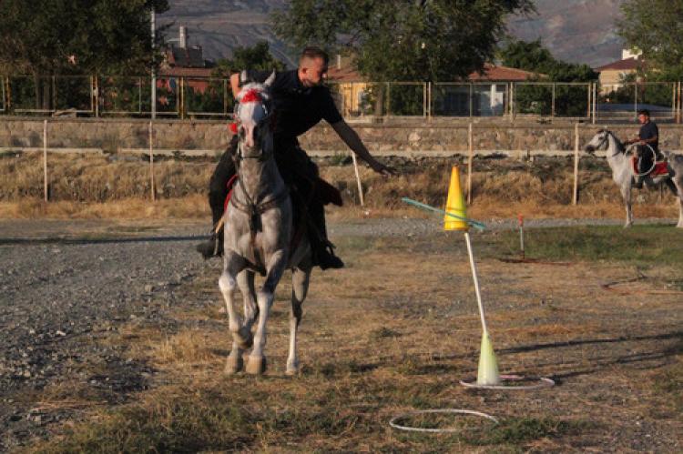 Erzincan Belediyesi'nin Kurban Timi, bayrama hazır