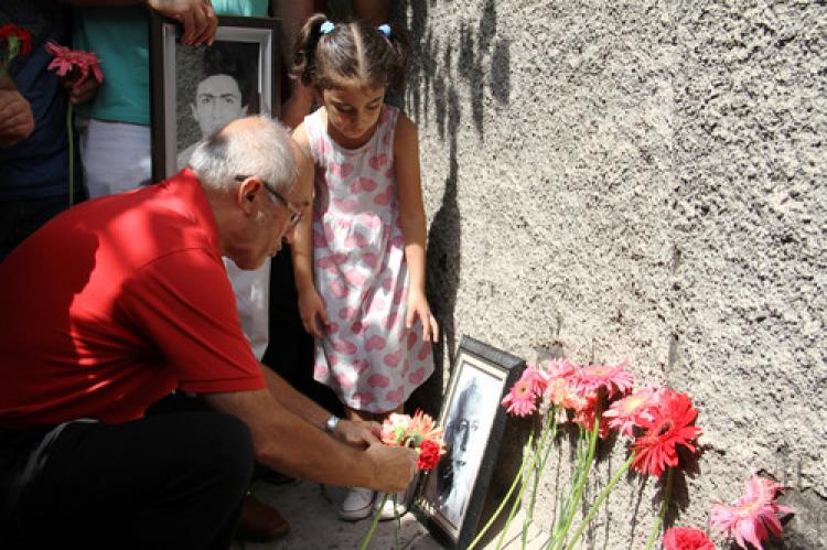 "Türkiye’de düşünce katliamı var"