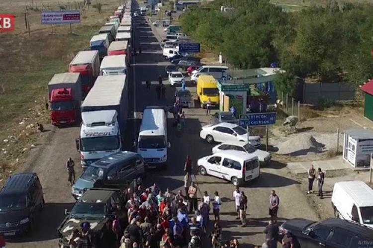 Kırım Tatarları, Kırım’a Ukrayna'dan gıda geçişini durdurdu