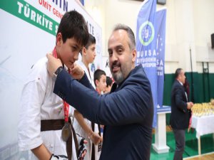 Bursa'da Karate Şampiyonası başladı