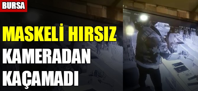 Maskeli hırsız kameradan kaçamadı!