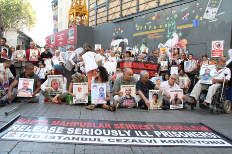 İHD, hasta mahkumlar için eylem yaptı