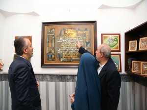 Bursa'da kumaştan Kur'an-ı Kerim sergisi
