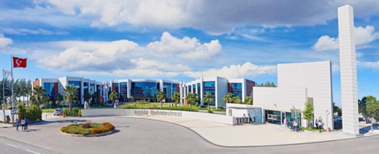 Gediz Üniversitesi yeni eğitim yılına coşkulu başladı