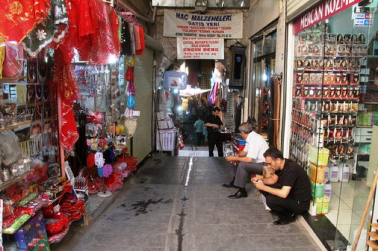 Güneydoğu'da son 2 yılda 5 bin esnaf kepenk kapattı