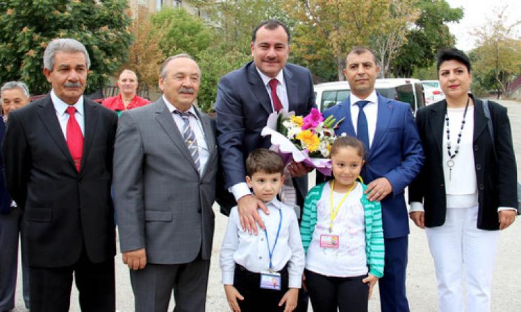 Çankaya Belediye Başkanı Taşdelen’den okul ziyareti