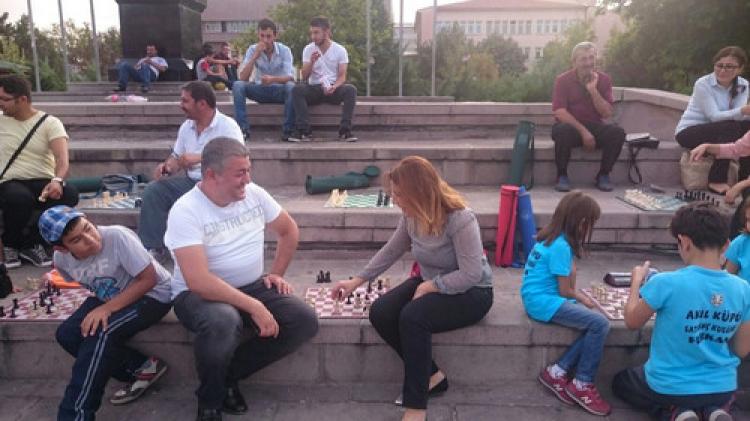 Sokak satrancına ilgi