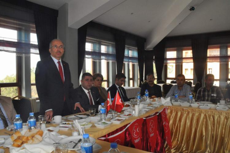 MHP’li Çakır: AKP iktidarı terörle uğraşmak yerine okul fayanslarını ölçüyor