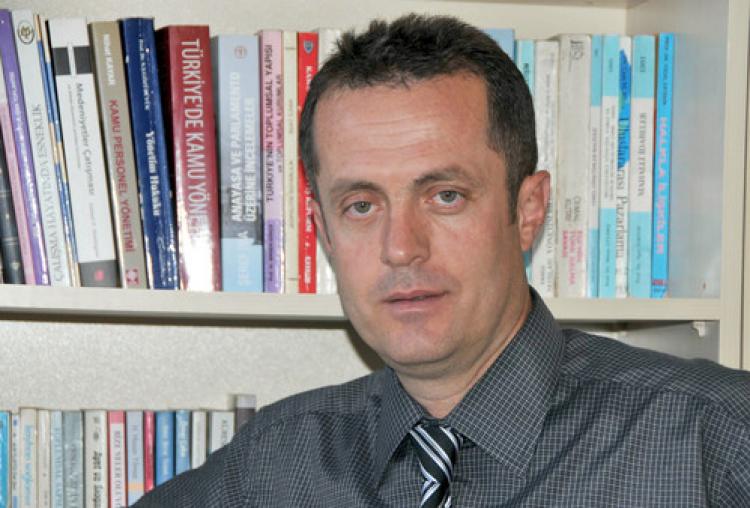 Prof. Dr. Aslan: Türkiye topyekûn bir kaosa sürükleniyor