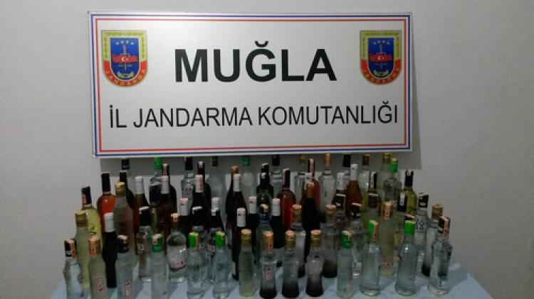 Marmaris'te içki satan işletmeler denetlendi
