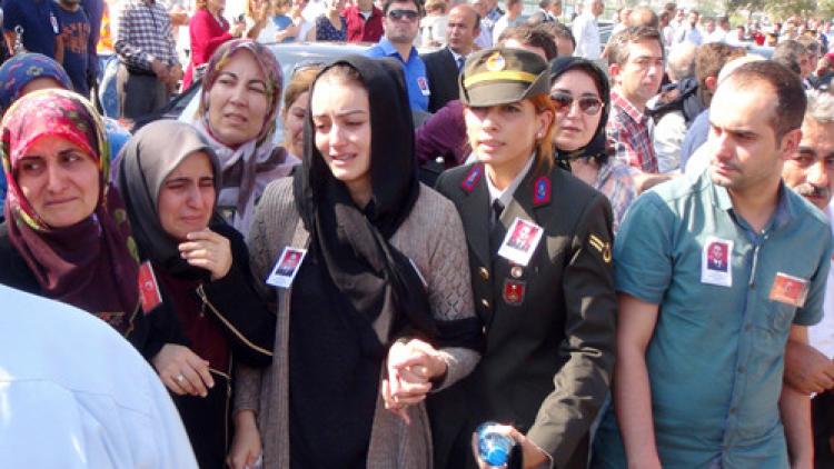 İzmirli şehit  uğurlandı