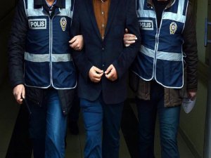 İzmir merkezli operasyon : 20 gözaltı