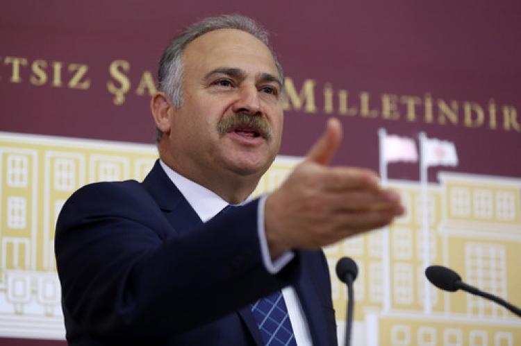 Güvercinlere ‘mesken’ olan TOKİ konutları TBMM gündemine taşındı
