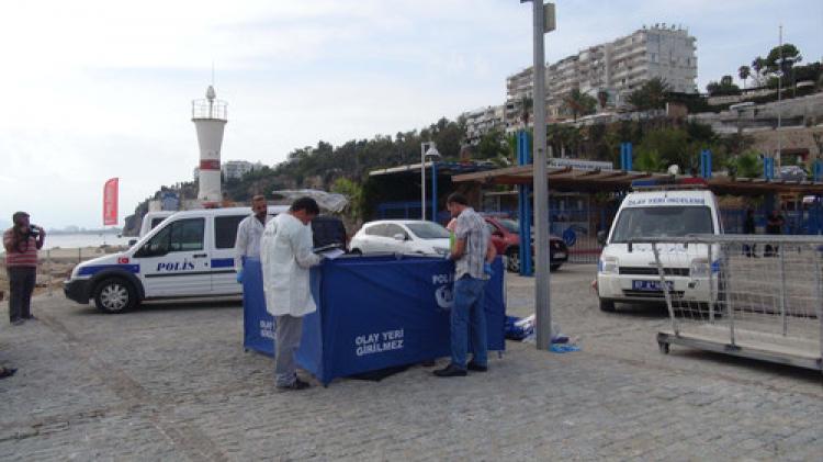 Denizden kadın cesedi çıktı