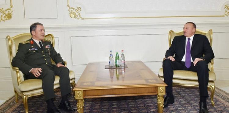 Aliyev Genelkurmay Başkanı Akar'ı kabul etti
