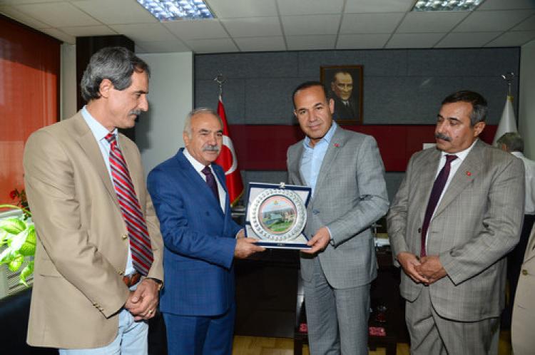 Büyükşehir ve esnaftan Adana için birlikte çalışma kararlılığı