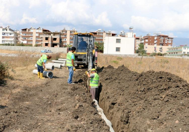 Odabaşı mahallesinde kanal çalışmaları sürüyor