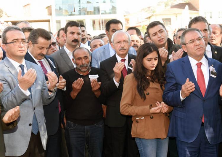 Kılıçdaroğlu, şehit cenazesine katıldı
