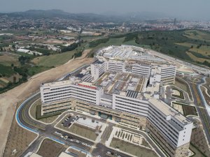 Bursa Şehir Hastanesi açılış için gün sayıyor