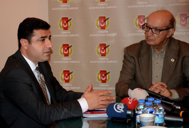 Demirtaş: İlk defa böyle bir baskı dönemi yaşanıyor