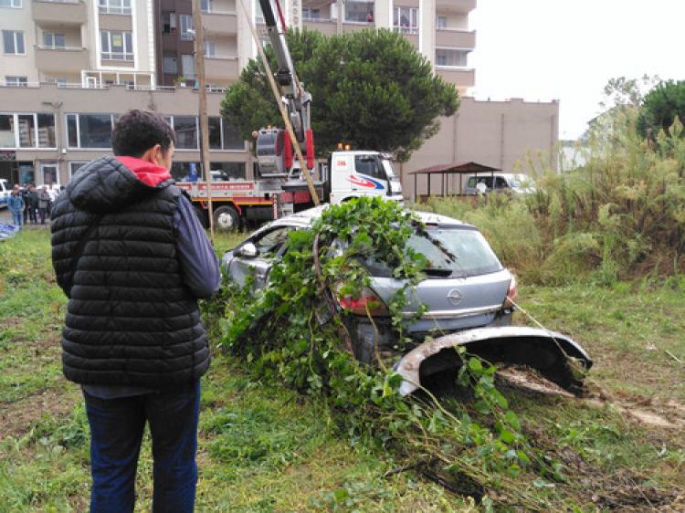 Araçlar hurdaya döndü