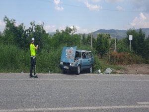 Bursa'da otomobil takla attı