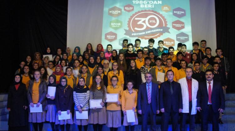 Aziziyeli öğrenciler uluslararası dil eğitiminde başarıya imza attı