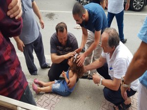 Bursa'da abla kardeşe araba çarptı