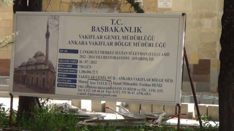 Restorasyonu bitmeyen cami, esnafı bitirdi