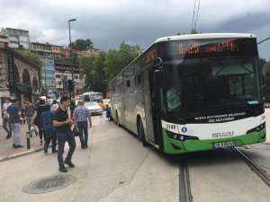 Bursa'da halk otobüsü çarpıp kaçtı!