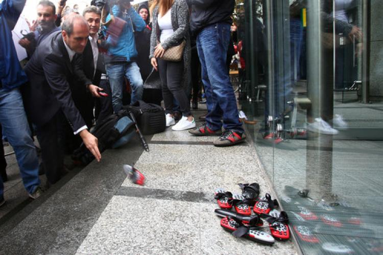 İpek Medya çalışanları Digitürk’ü protesto etti