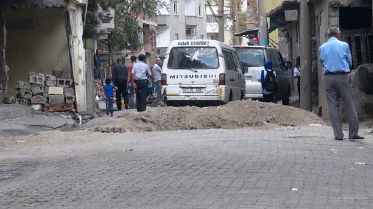 Cizre’de hasar gören ev ve iş yerleri onarılmayı bekliyor