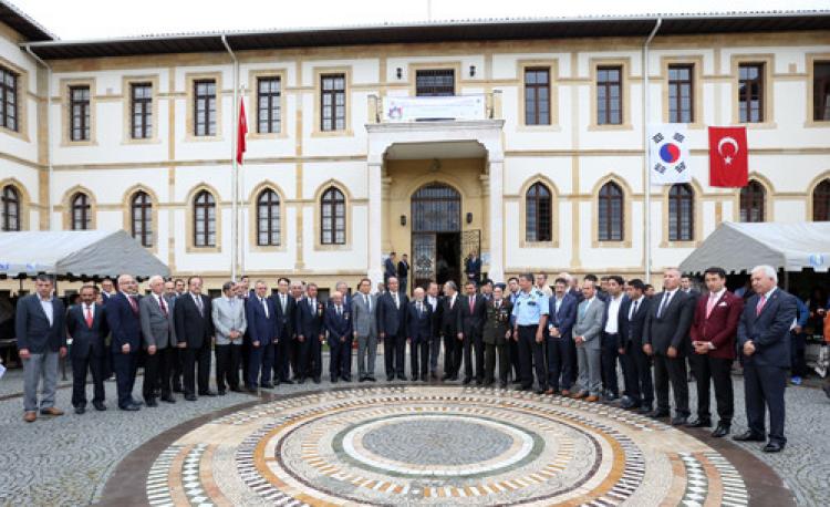 “Ruslar Antalya’ya, Araplar Trabzon’a, Koreliler Çorum’a geliyor”