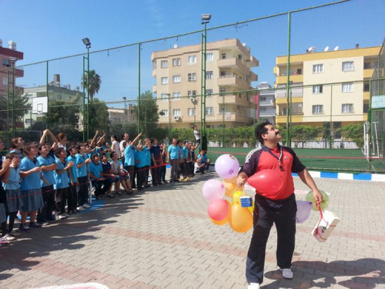 Öğrencilerin 'uçan yumurtalar' ile imtihanı