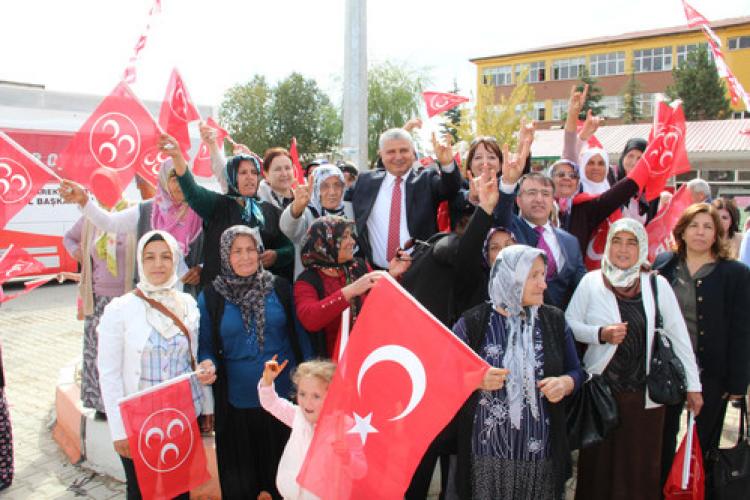 " Ey Davutoğlu; yüreğin yetiyorsa Kur’an üzerine yemin et"