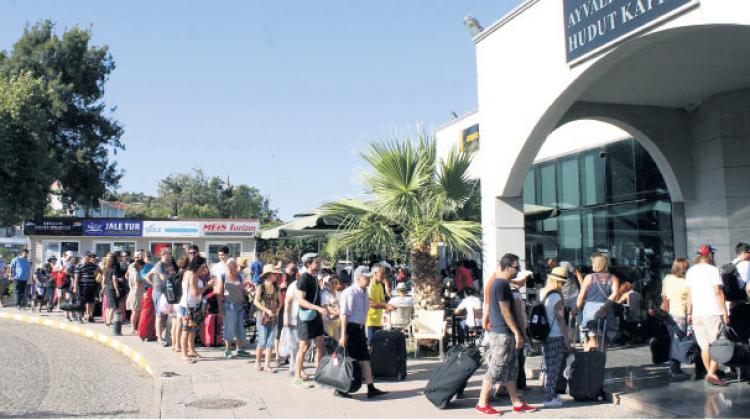 Komşuya Türk turist morali