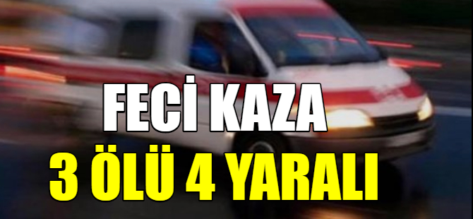 Otomobil traktöre çarptı