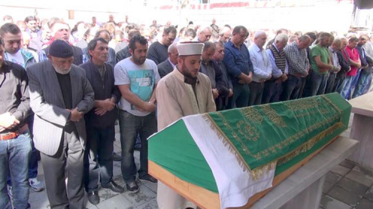 Gazeteci Asım Elkoca son yolculuğuna uğurlandı