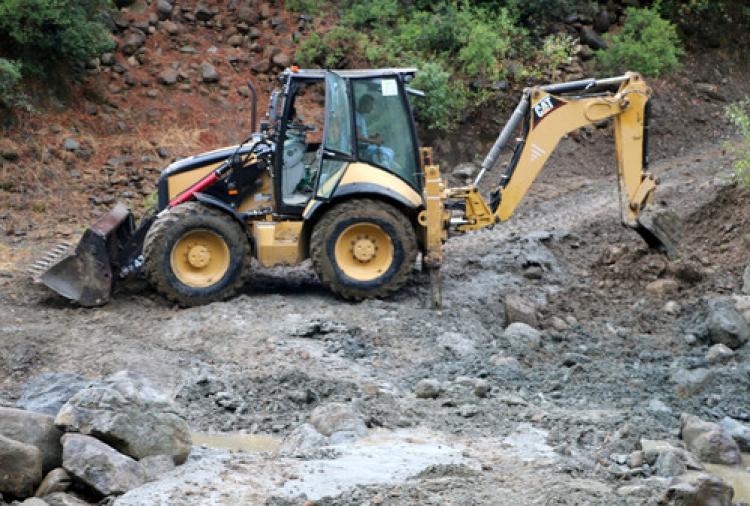 Hatay’da içme suyu hattı bakım ve yenileme çalışmaları sürüyor