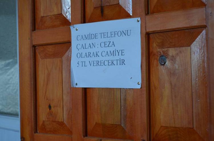 Cep telefonu çalana para cezası!