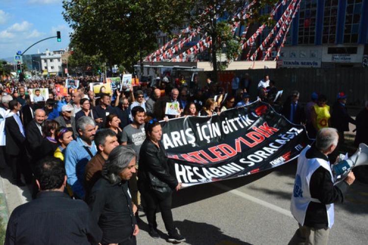 Bursa'da binlerce kişi yürüdü!